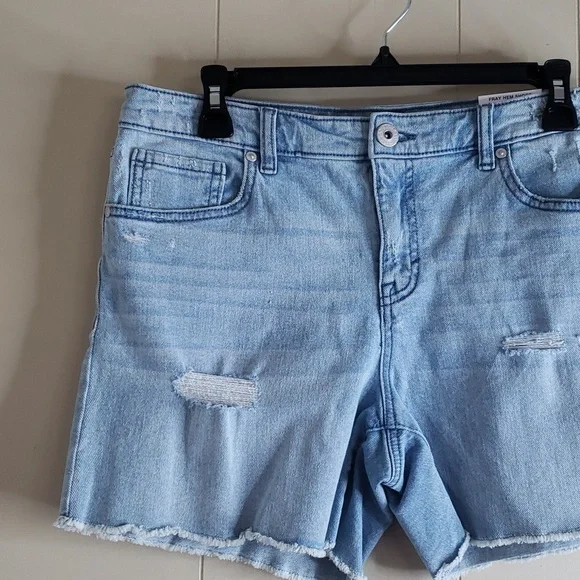 Style & Co Frayed Hem Shorts Mid Rise Slimming Pocket 8 - Picture 2 of 5